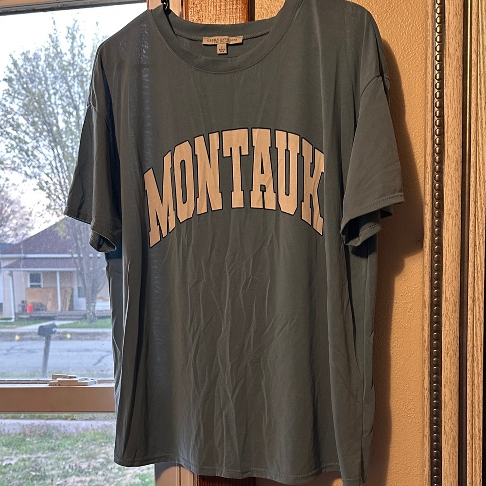 Montauk Men's Short-Sleeve Graphic Tee in Sage Green